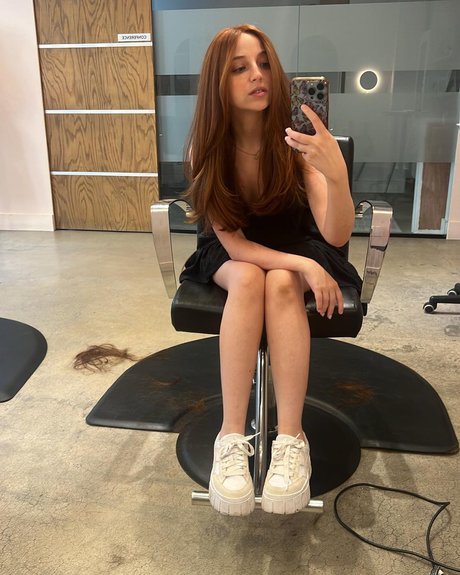 Ellie Schnitt sex model picture