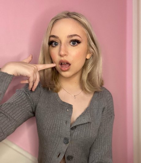 Ellie Schnitt pornstar adult image