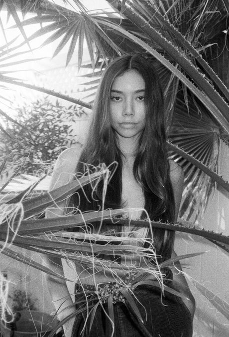 asian blonde onlyfans free photo