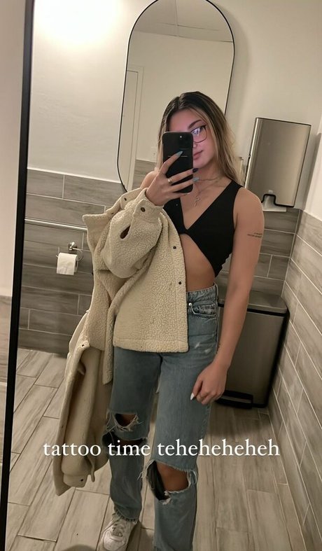 Leoniemontybtw xxx star pictures