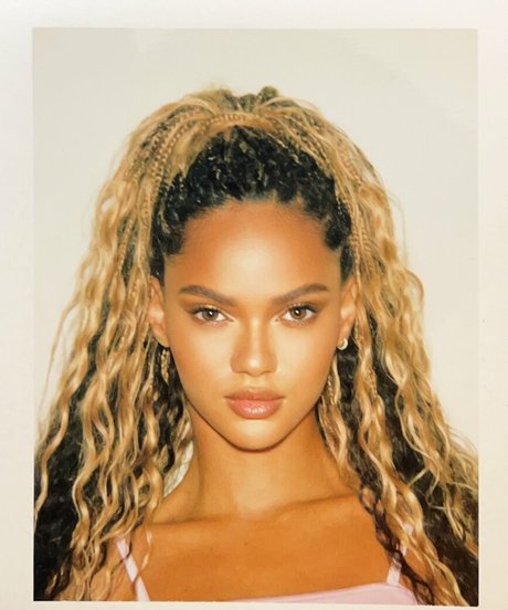 Juliana Nalu model hd img