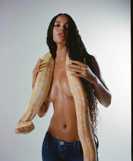 Juliana Nalu sex pornstar galleries