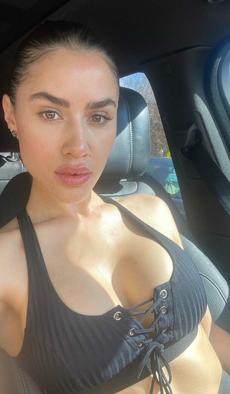 Alexia Inguanzo art actress pic