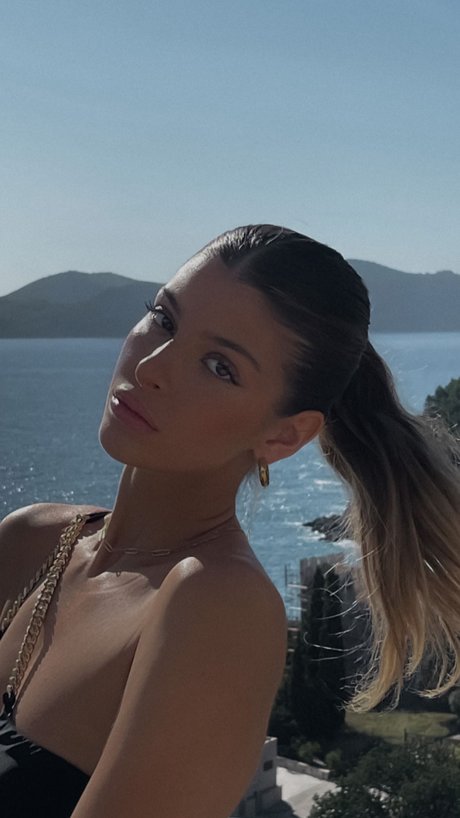 sex girls onlyfans top images