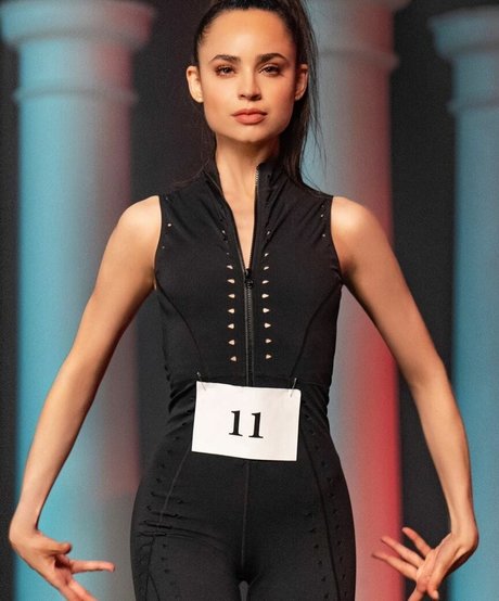 college teacher onlyfans pretty pictures