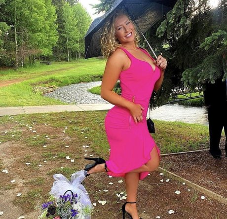 Nikkita Lyons star high quality picture