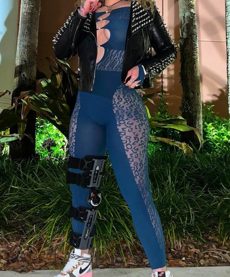 Nikkita Lyons nice actress picture