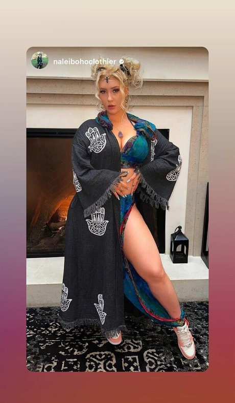 pov asian onlyfans sexy images