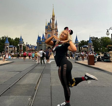 Nikkita Lyons star xxx archive