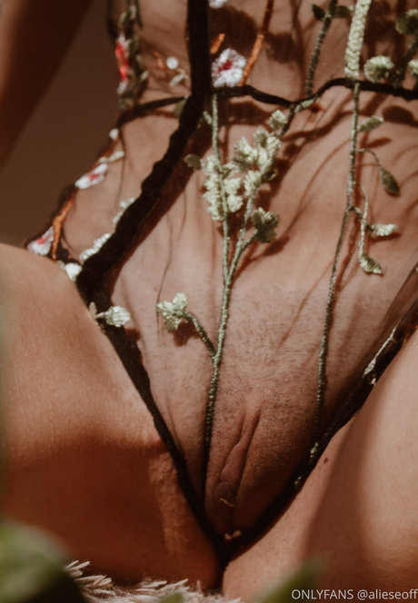 solo feet onlyfans free sexy photo