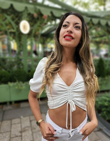 amayasornioficial star hd pictures