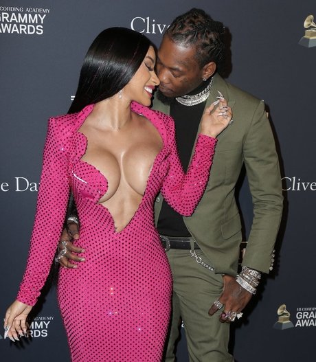 fansly onlyfans nude archive