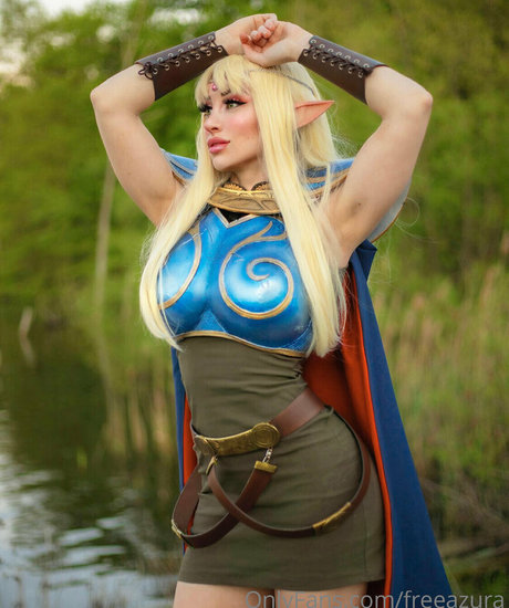 freeazura naked pornstar pic