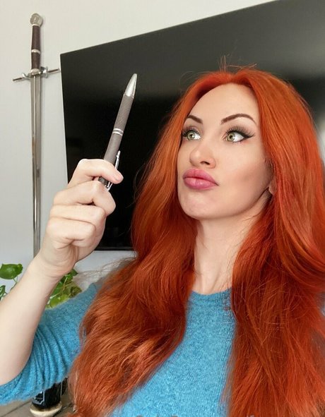 freeazura nude pornstar img