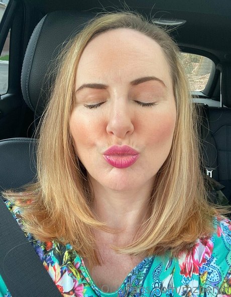 mzberlin sexy actress img