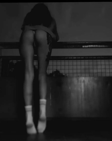 female popular onlyfans beautiful porn photos