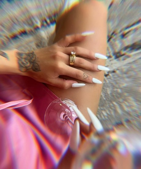 Caelike model erotic img