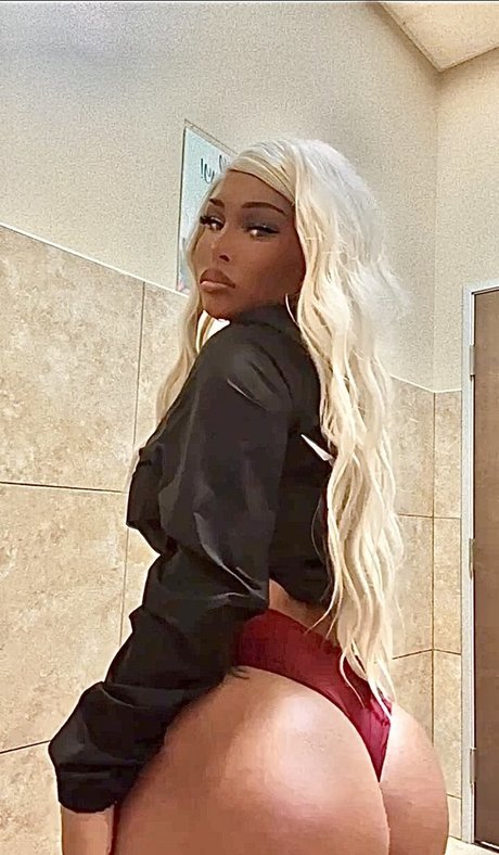 Cassie Mason model hd picture