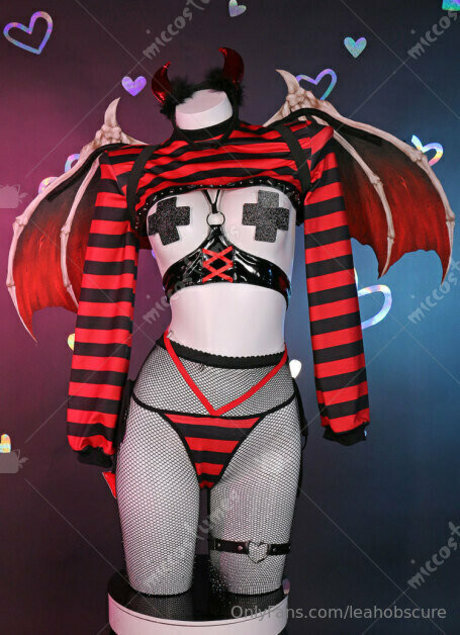 LeahObscure adult star galleries