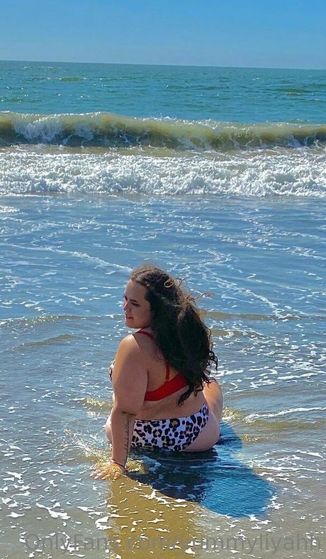 yummyliyahh pretty pornstar archive