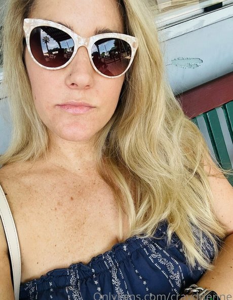 craydrienne star hd photos