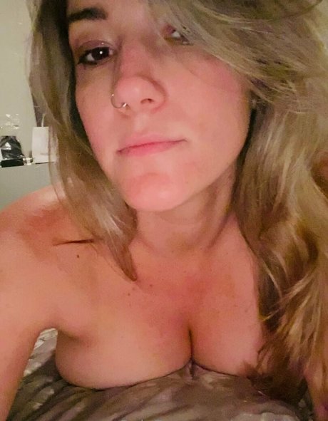 craydrienne pornstar image