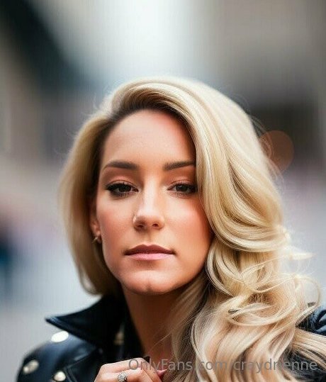 craydrienne nude star pic