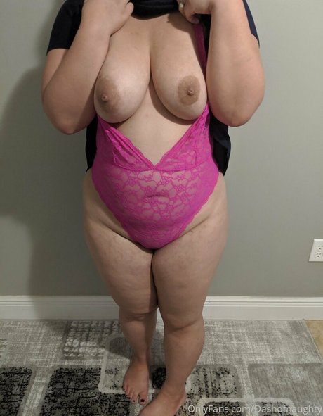 dashofnaughty sexy model pictures