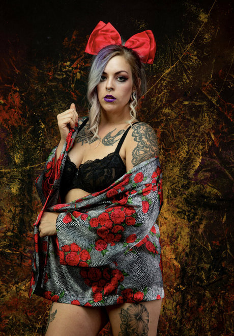 inkedshyvixen pornstar hot images