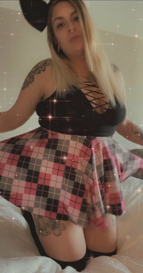 inkedshyvixen Photo Gallery