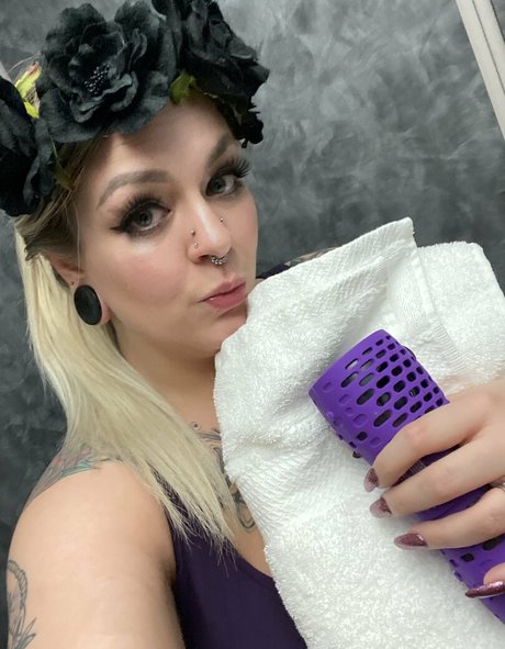 inkedshyvixen pornstar xxx img