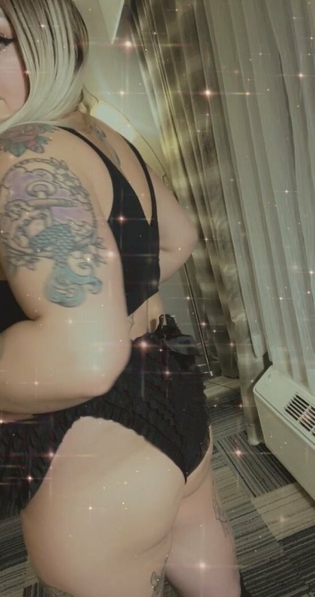 inkedshyvixen pornstar exclusive picture