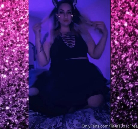 inkedshyvixen porn model picture