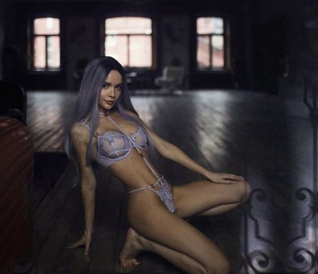 Ekaterina Zueva sexy star photos