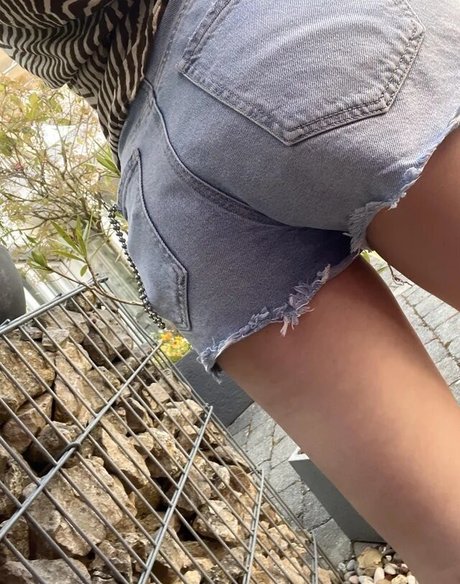 extreme onlyfans hot naked picture