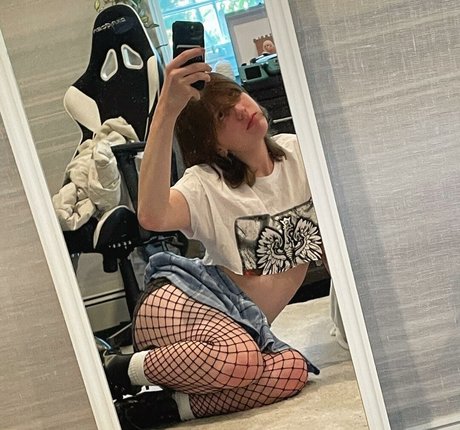 finnlewisxxx erotic star gallery