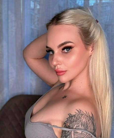 sandra cutegirl pornstar hd pictures