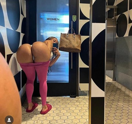 mirror selfie onlyfans free sex pics