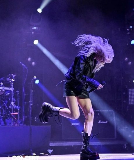 flat chested onlyfans hot nude gallery