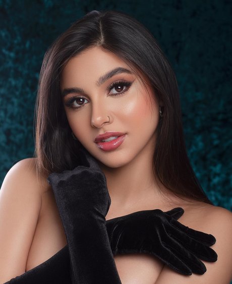 Valeria Carruyo perfect pornstar images