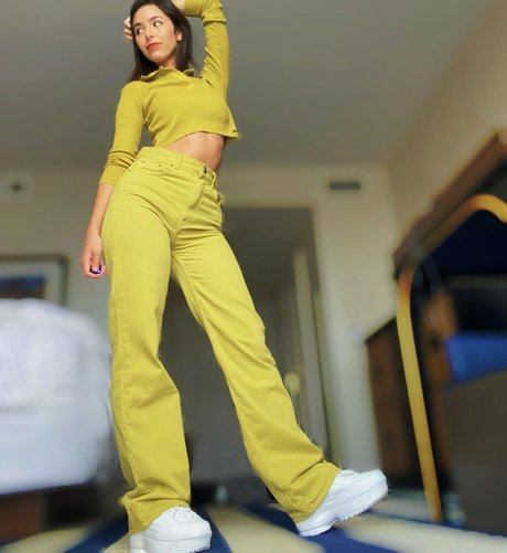 ASMR Glow model sex archive