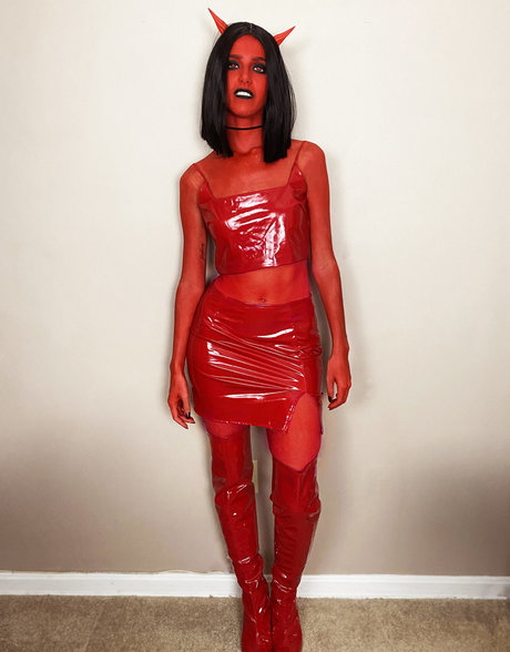 ASMR Glow hd model photos