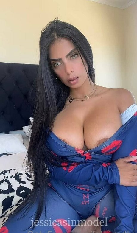 lola redly porn star photo