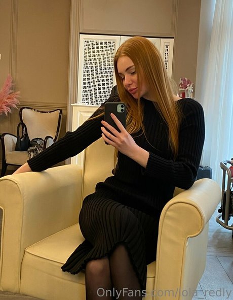 lola redly pretty model picture