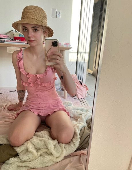 eurocatgirl nice model pictures