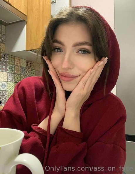 waitress onlyfans hot sexy img