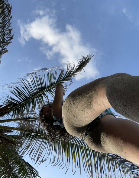 lunasophia_ naked model image