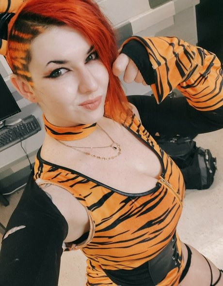 alicesnow pornographic actress pics