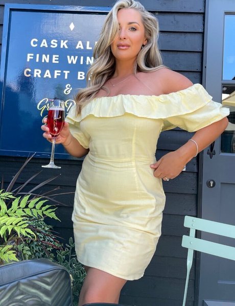 shemale cum in mouth onlyfans free naked pic