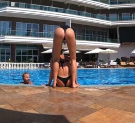 Mary Lvk erotic model pic